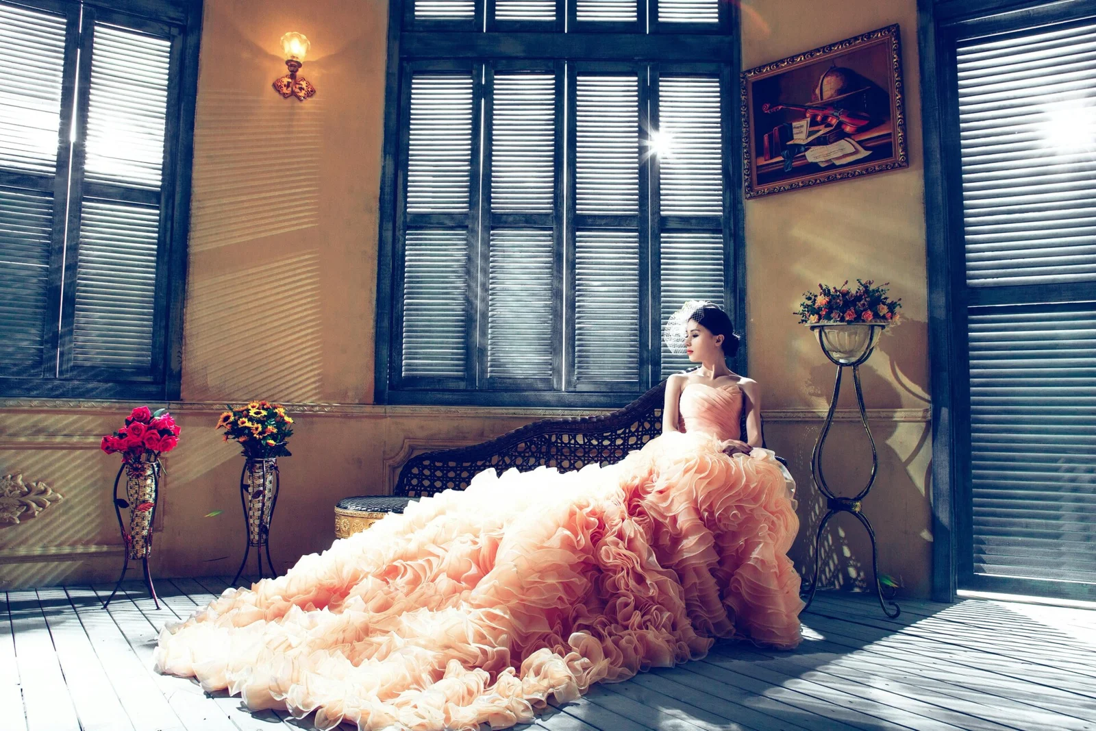 12 Stunning Solo Bride Poses for Wedding Photos
