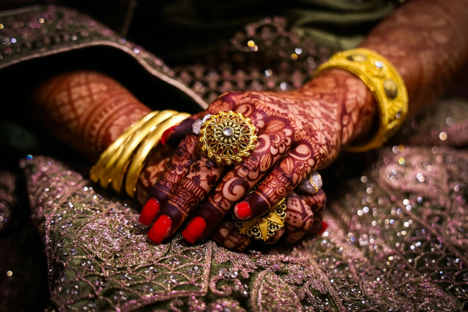 How To Achieve A Perfect Bridal Mehendi